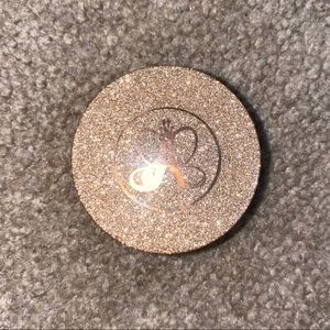 Anastasia Beverly Hills Loose highlight